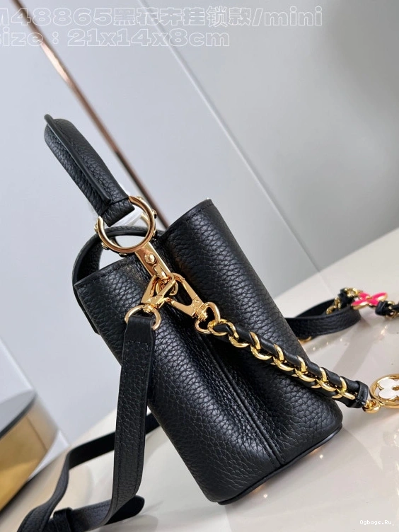 CAPUCINES LOUIS MINI-21*14*8CM VUITTON 0315